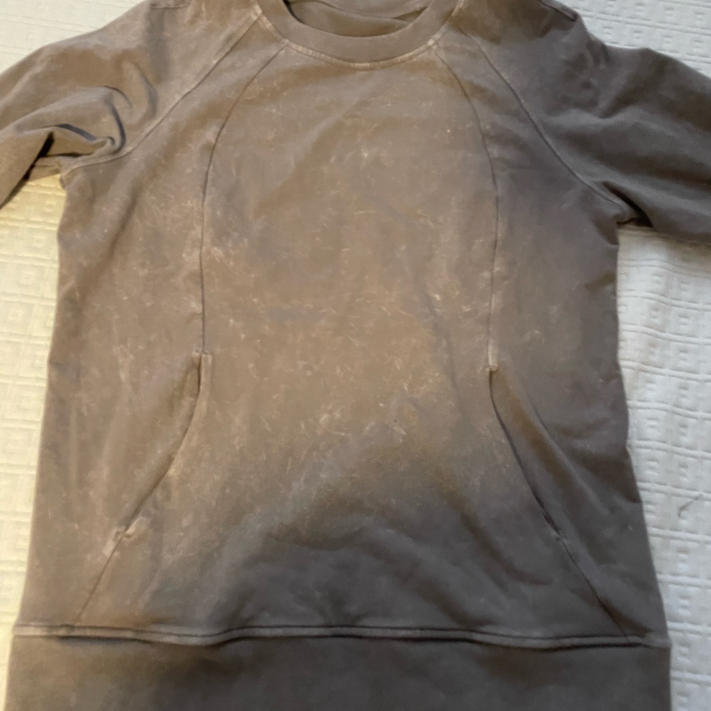 Women’s size 10 lululemon sweatshirt